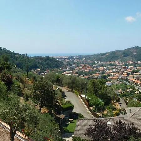 In - In The Hills With Garden And Sea View Guest house San Salvatore (Genoa)